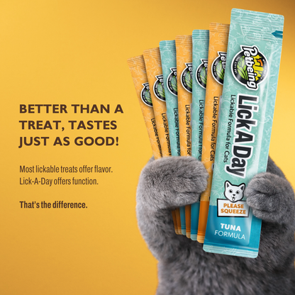 Lick a Day | Mix Flavor Chicken & Tuna | Specially Formulated 7-in-1 Functions Daily Real Meat Lickable Cat Treats | Tasty Cat Puree Squeeze ups for Cats & Pet Vitamins Combination (Pack of 28 Sachets)